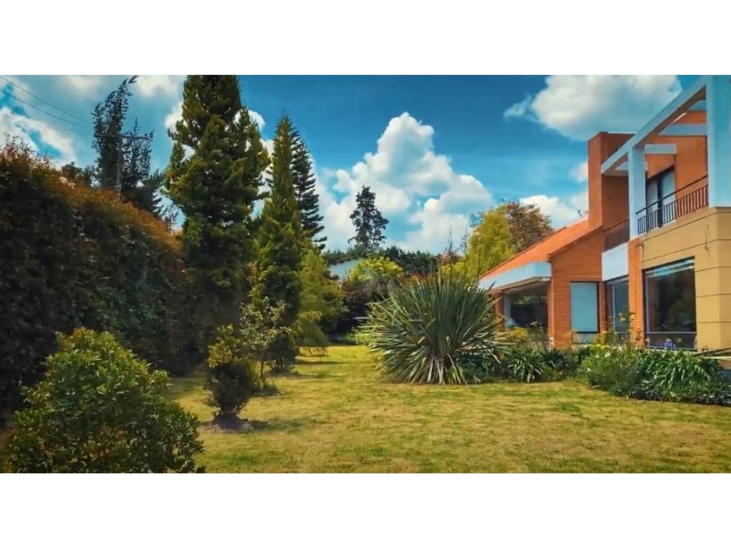 Foto 1 de 20: Casa en Santa Lucia, Chía