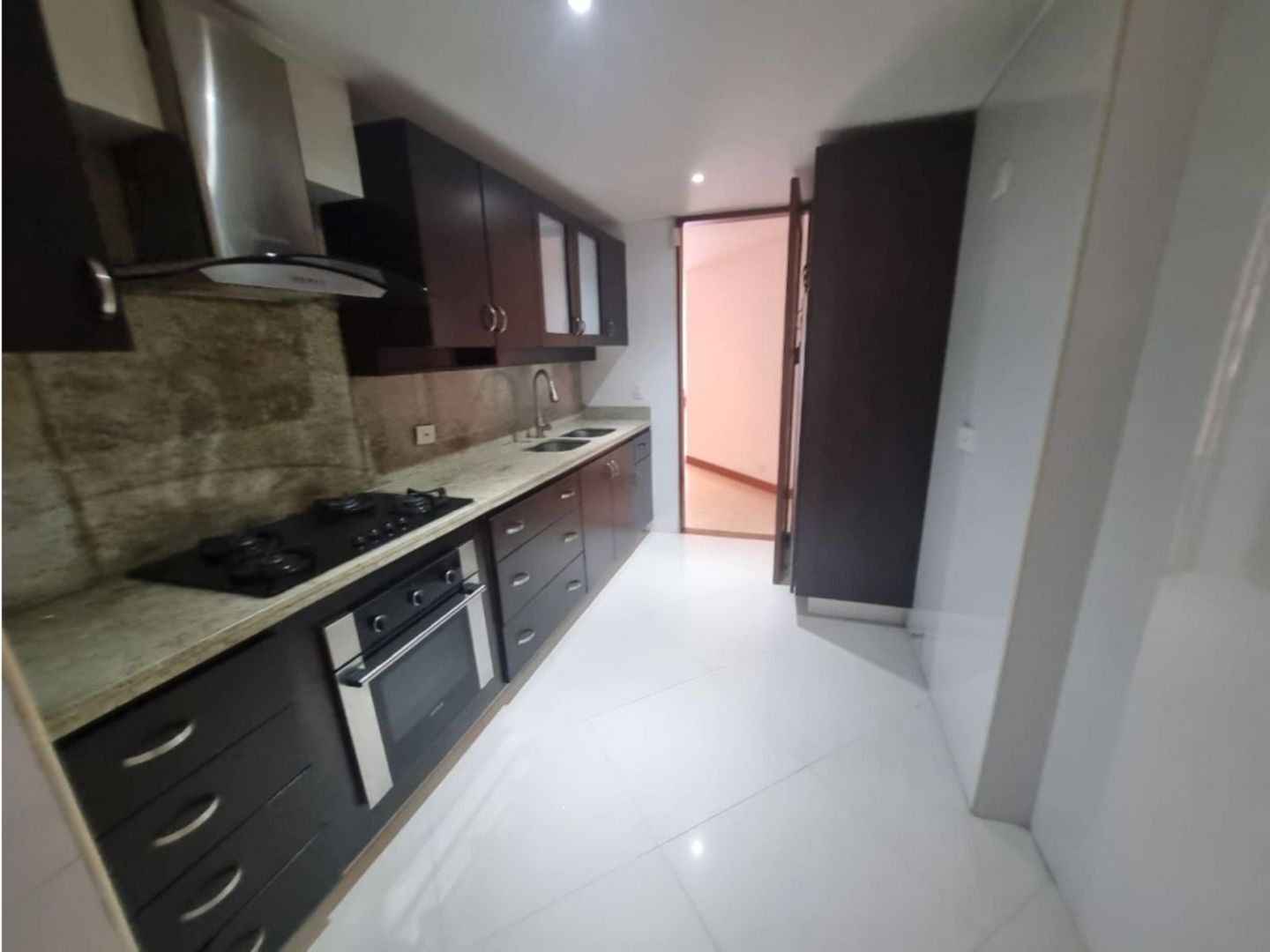 Foto 5 de 20: Apartamento en Santa Bárbara, Bogotá D.C.